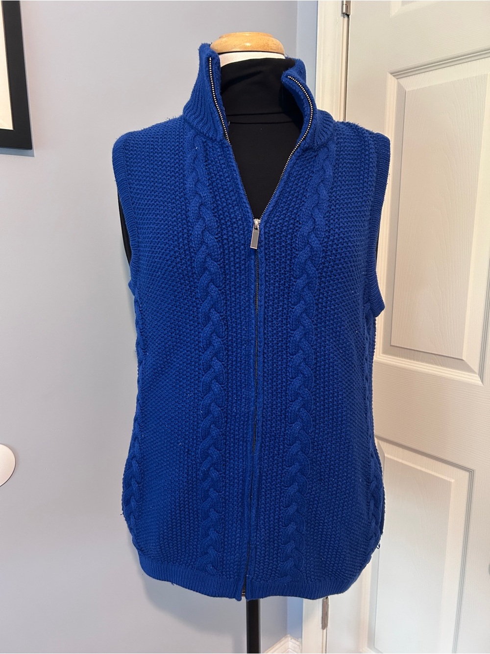 TC Cobalt Blue Cable-Knit Zip Front Sleeveless Cardigan Vest